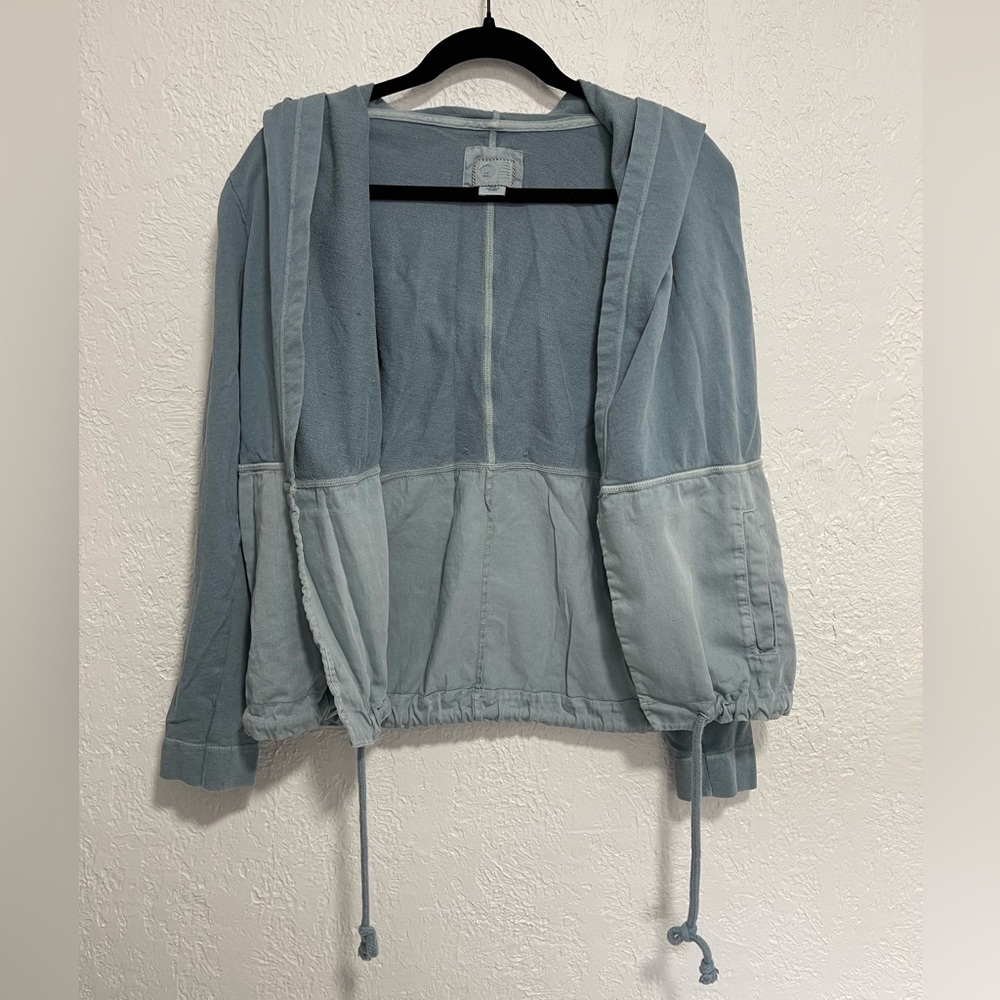 ANTHROPOLOGIE SWEATER. SIZE SMALL. ADJUSTABLE WAIST STRAP, FLOWY, CUTE. BLUE.